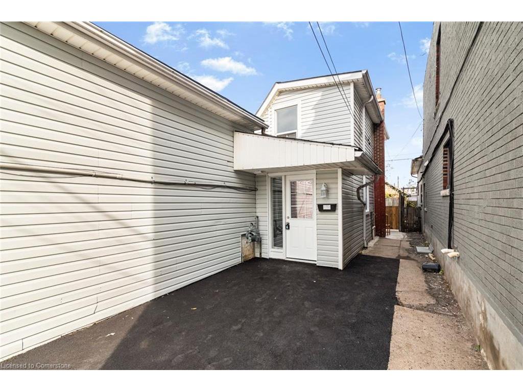 









333


Britannia

Avenue,
Hamilton,




ON
L8H 1Y4


