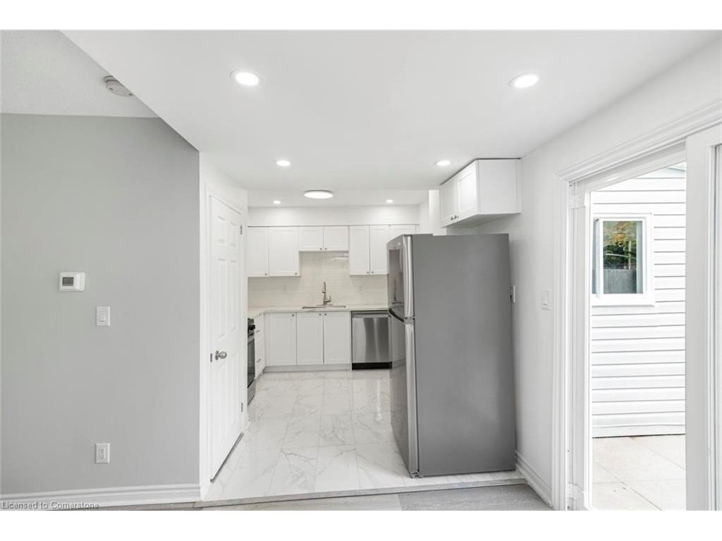 









333


Britannia

Avenue,
Hamilton,




ON
L8H 1Y4

