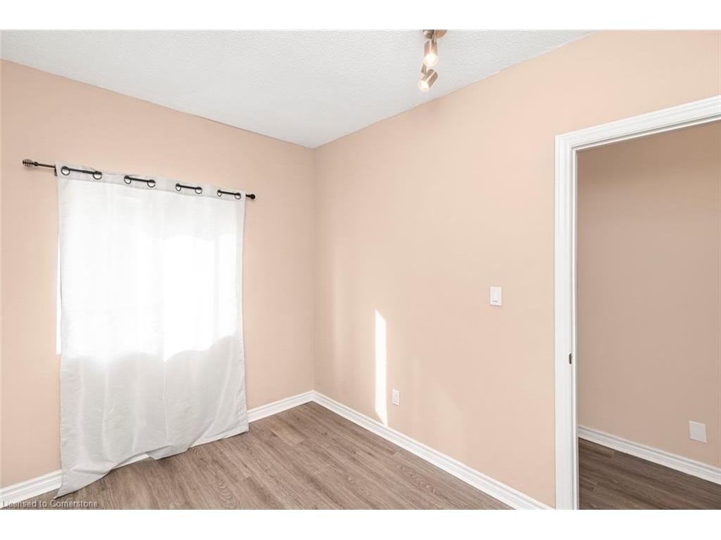 









333


Britannia

Avenue,
Hamilton,




ON
L8H 1Y4

