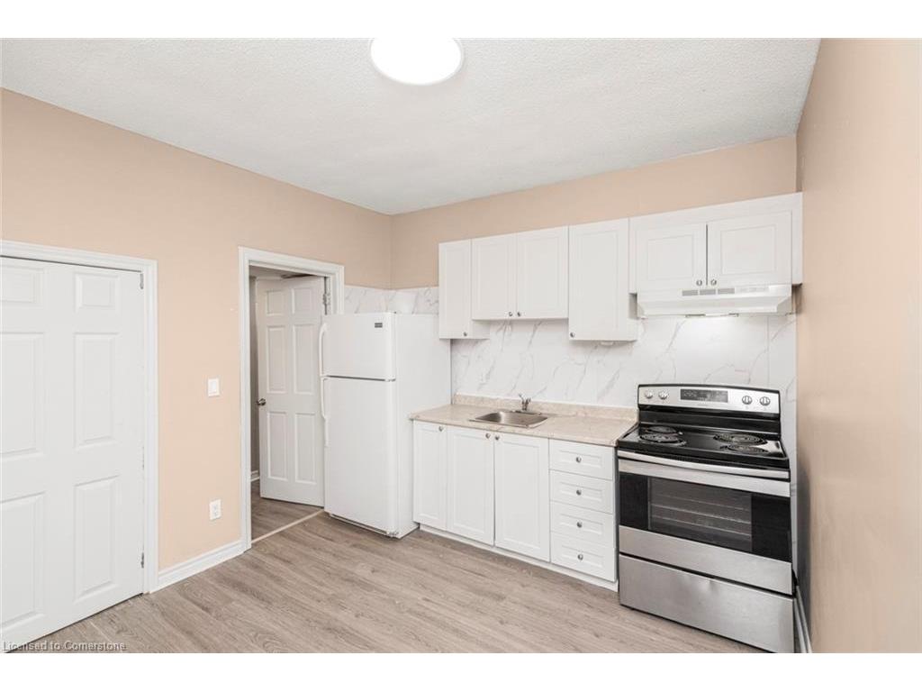 









333


Britannia

Avenue,
Hamilton,




ON
L8H 1Y4

