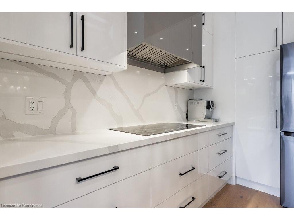 









105


Tenth

Street,
Toronto,




ON
M8V 3E9

