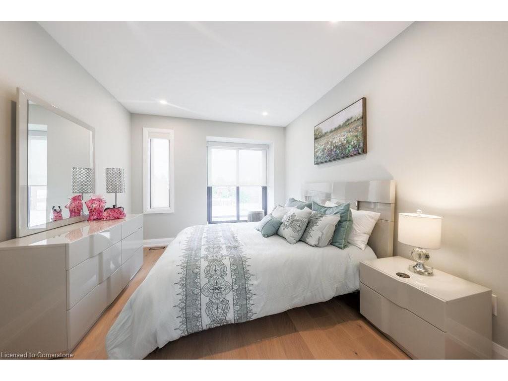 









105


Tenth

Street,
Toronto,




ON
M8V 3E9

