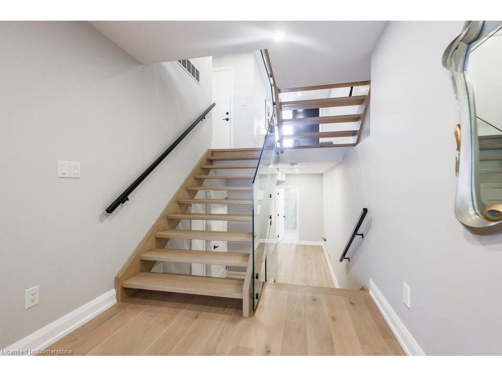 









105


Tenth

Street,
Toronto,




ON
M8V 3E9

