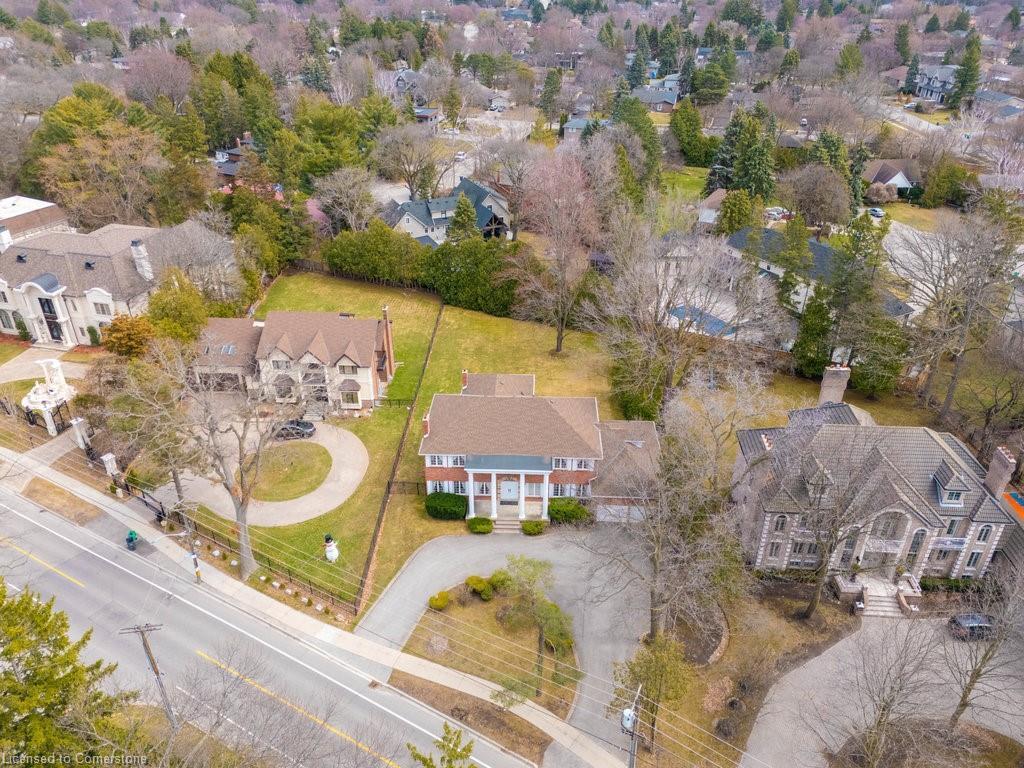 









2390


Mississauga

Road,
Mississauga,




ON
L5H 2L1


