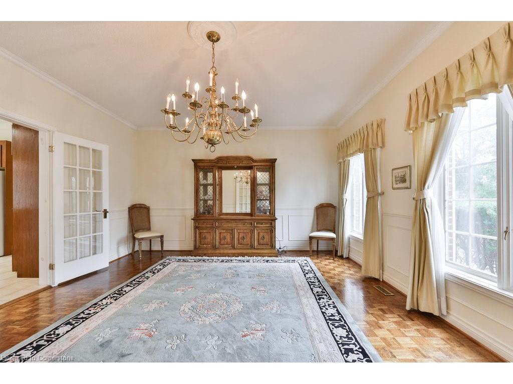 









2390


Mississauga

Road,
Mississauga,




ON
L5H 2L1

