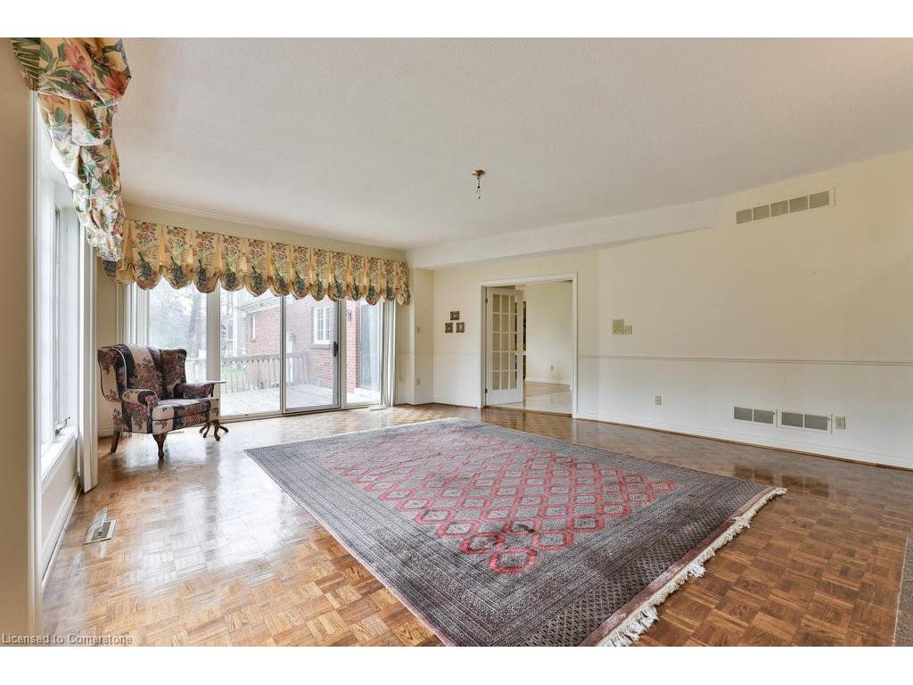









2390


Mississauga

Road,
Mississauga,




ON
L5H 2L1

