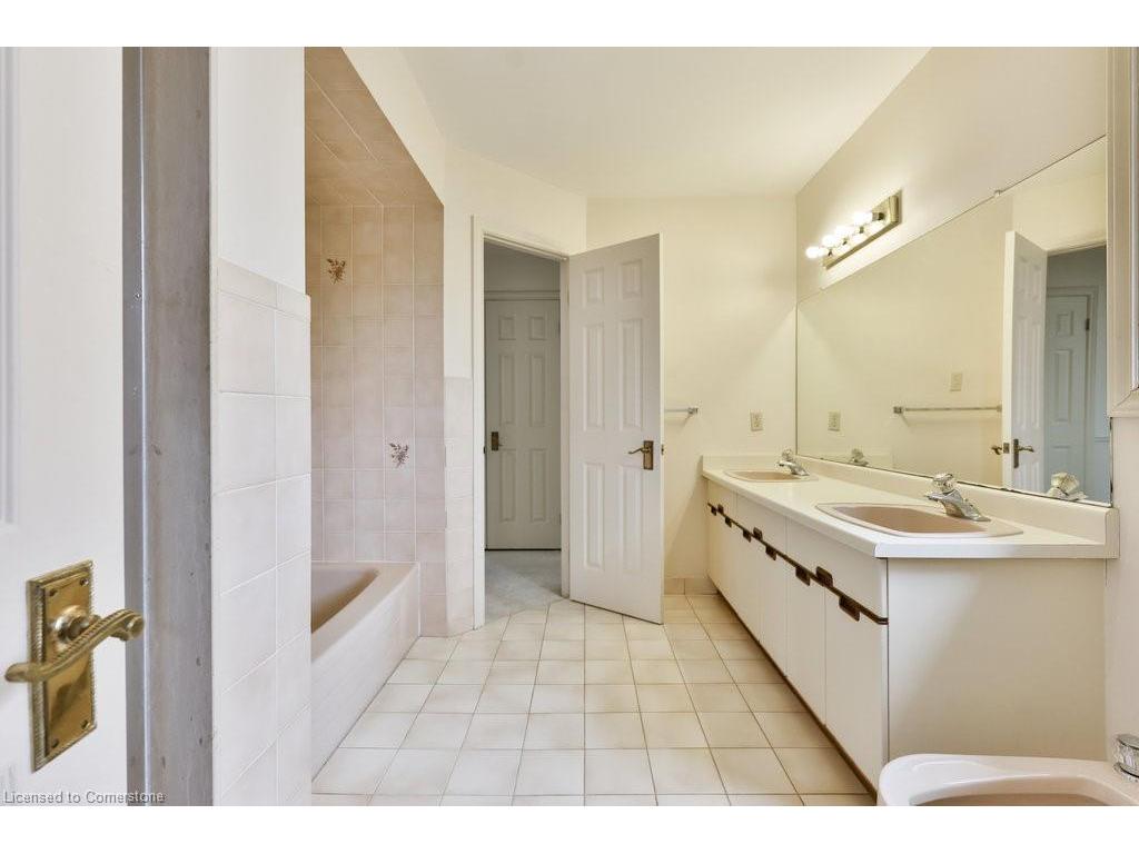 









2390


Mississauga

Road,
Mississauga,




ON
L5H 2L1

