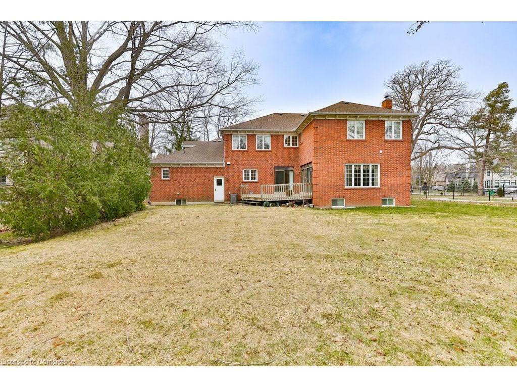 









2390


Mississauga

Road,
Mississauga,




ON
L5H 2L1

