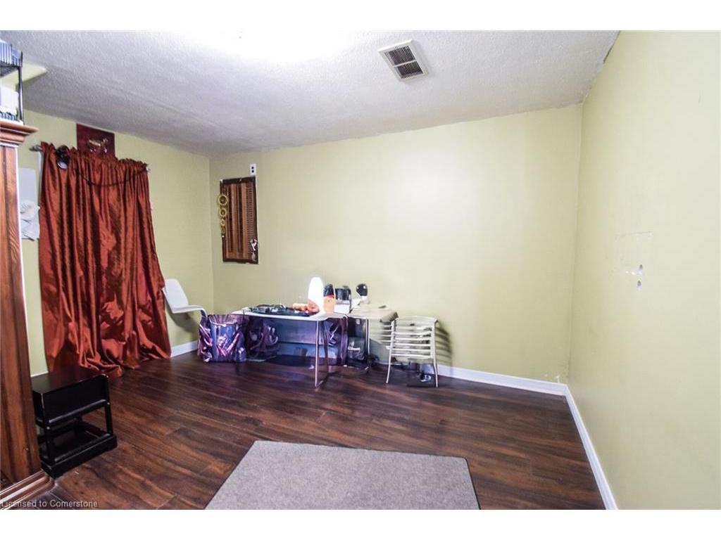 









616


Broad

Street East,
Dunnville,




ON
N1A 1H1

