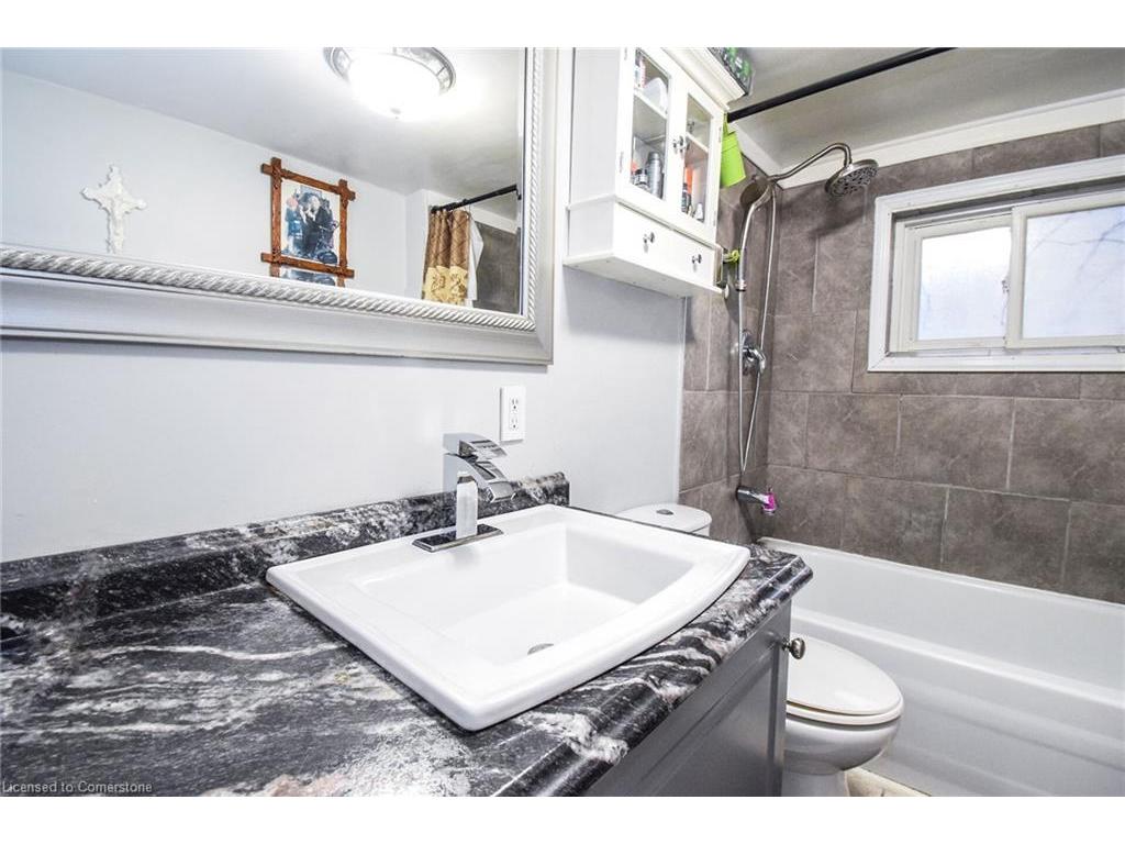 









616


Broad

Street East,
Dunnville,




ON
N1A 1H1

