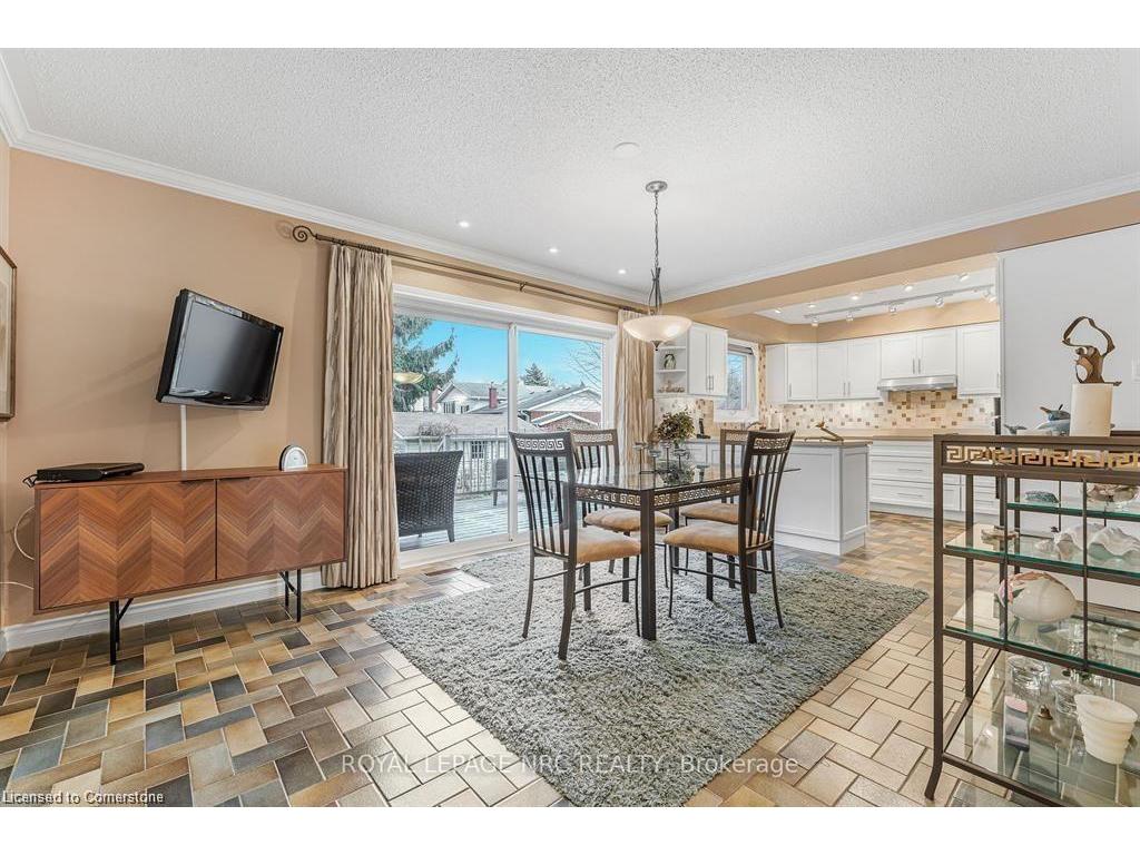 









38


Colonel Butler

Crescent,
Niagara-on-the-Lake,




ON
L0S 1J0

