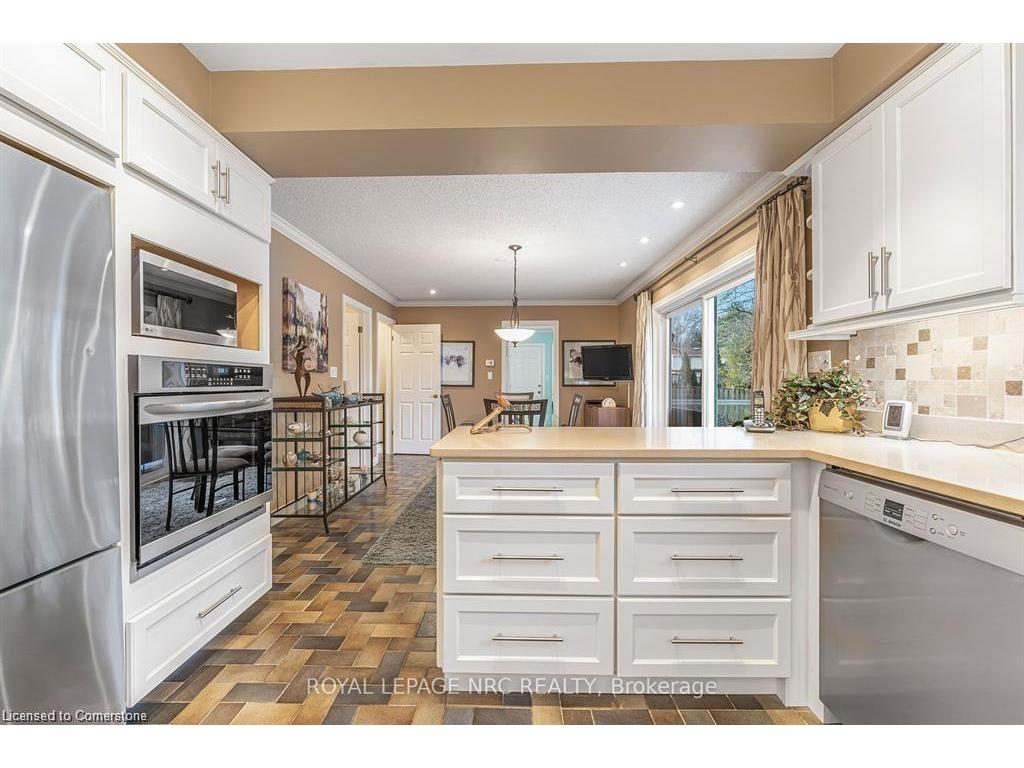 









38


Colonel Butler

Crescent,
Niagara-on-the-Lake,




ON
L0S 1J0

