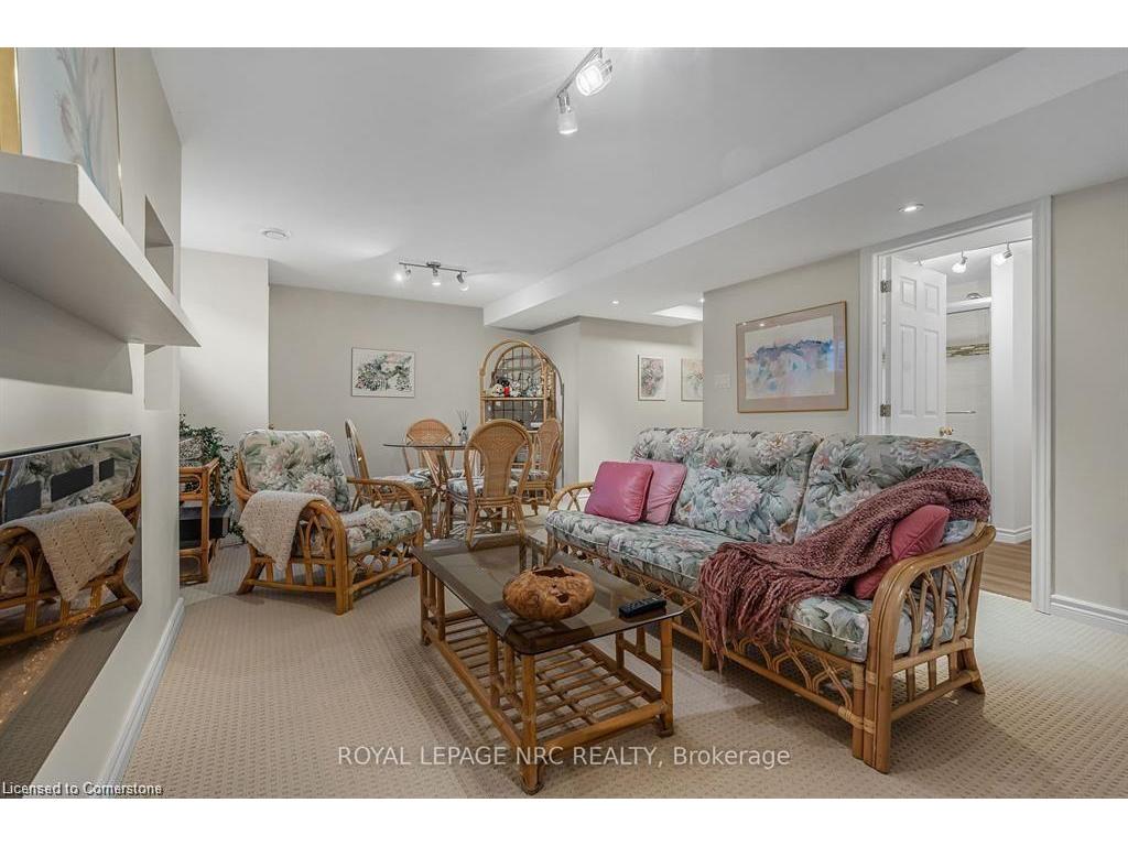 









38


Colonel Butler

Crescent,
Niagara-on-the-Lake,




ON
L0S 1J0


