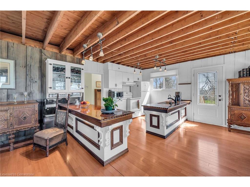 









555


Edgewater

Place,
Dunnville,




ON
N1A 2W8

