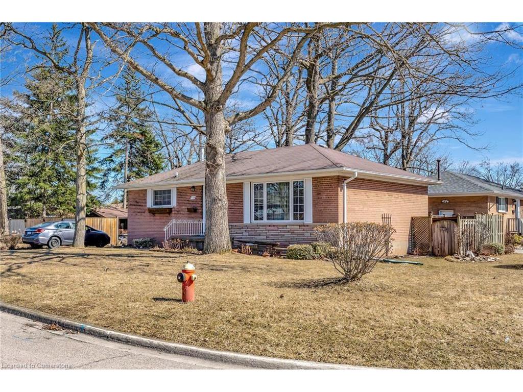 









429


Norrie

Crescent,
Burlington,




ON
L7L 3S4

