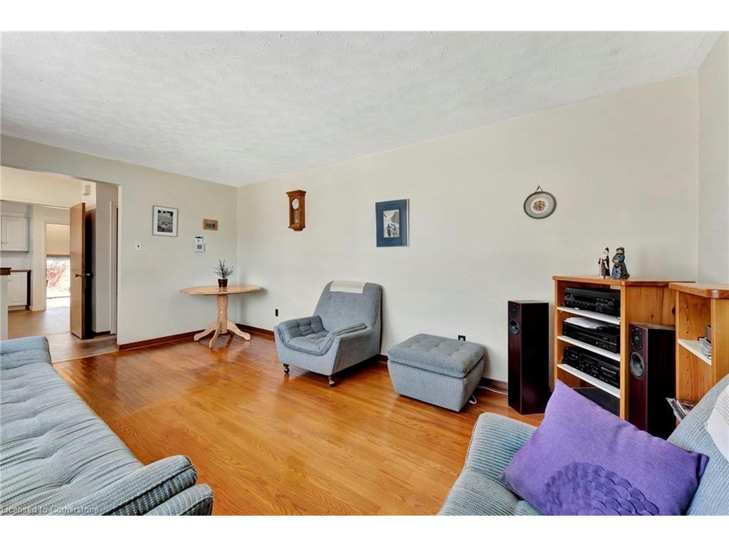 









429


Norrie

Crescent,
Burlington,




ON
L7L 3S4

