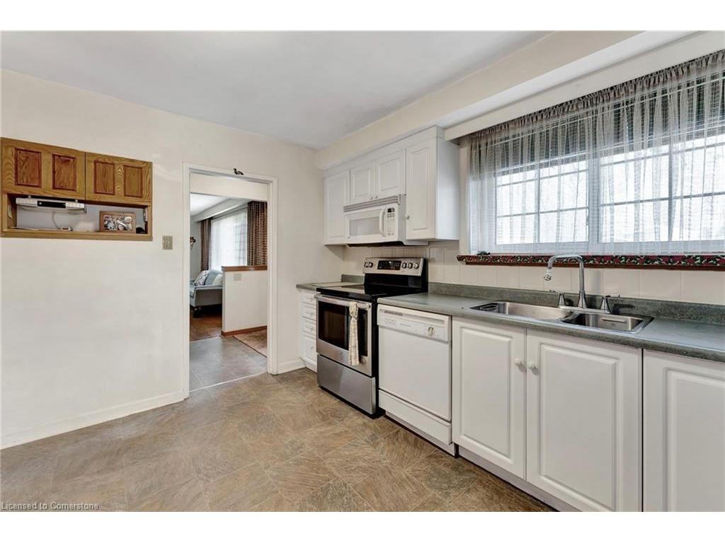 









429


Norrie

Crescent,
Burlington,




ON
L7L 3S4


