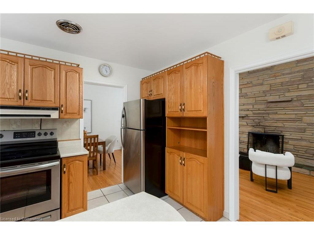 









1106


Falgarwood

Drive,
Oakville,




ON
L6H 1N9

