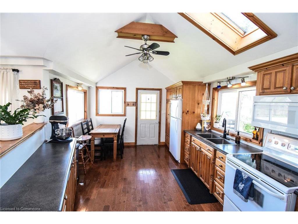 









617


Marshagen

Road,
Dunnville,




ON
N1A 2W7

