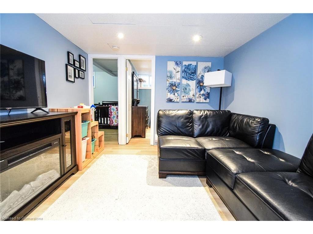









617


Marshagen

Road,
Dunnville,




ON
N1A 2W7

