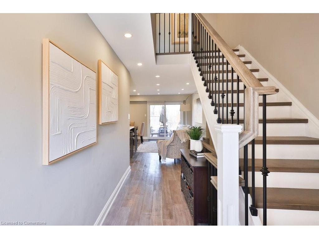 









1558


Lancaster

Drive, 66,
Oakville,




ON
L6H 2Z4

