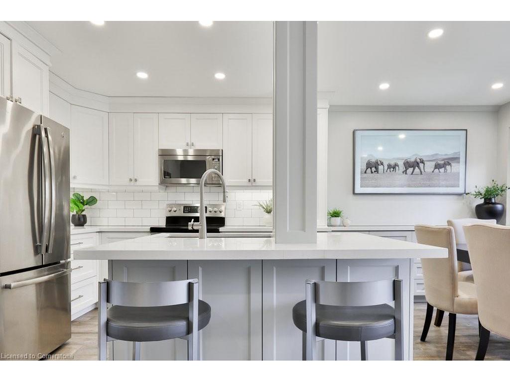 









1558


Lancaster

Drive, 66,
Oakville,




ON
L6H 2Z4


