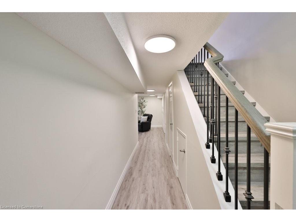 









1558


Lancaster

Drive, 66,
Oakville,




ON
L6H 2Z4

