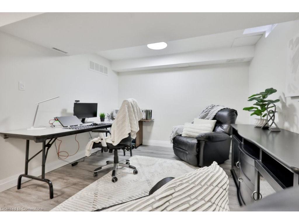 









1558


Lancaster

Drive, 66,
Oakville,




ON
L6H 2Z4

