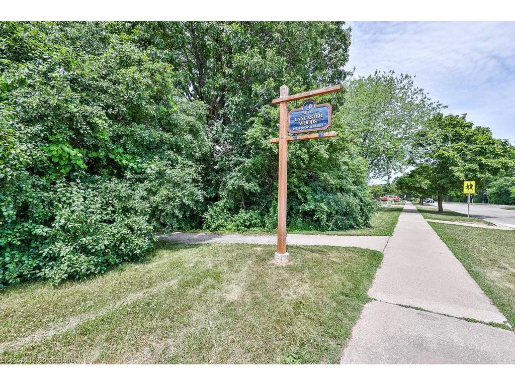 









1558


Lancaster

Drive, 66,
Oakville,




ON
L6H 2Z4

