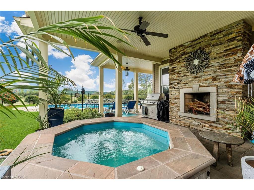 









915


Queenston

Road,
Niagara-on-the-Lake,




ON
L0S 1J0

