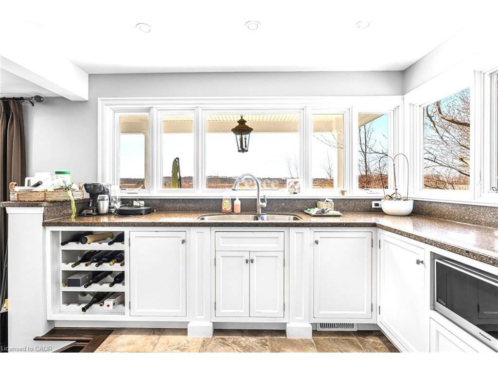 









915


Queenston

Road,
Niagara-on-the-Lake,




ON
L0S 1J0

