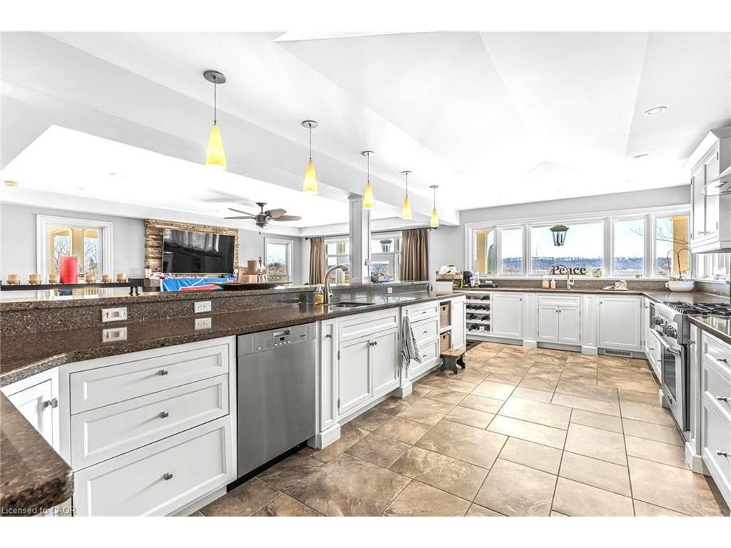 









915


Queenston

Road,
Niagara-on-the-Lake,




ON
L0S 1J0

