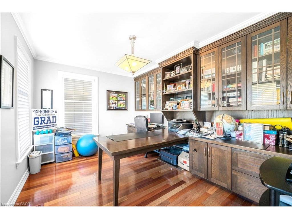 









915


Queenston

Road,
Niagara-on-the-Lake,




ON
L0S 1J0

