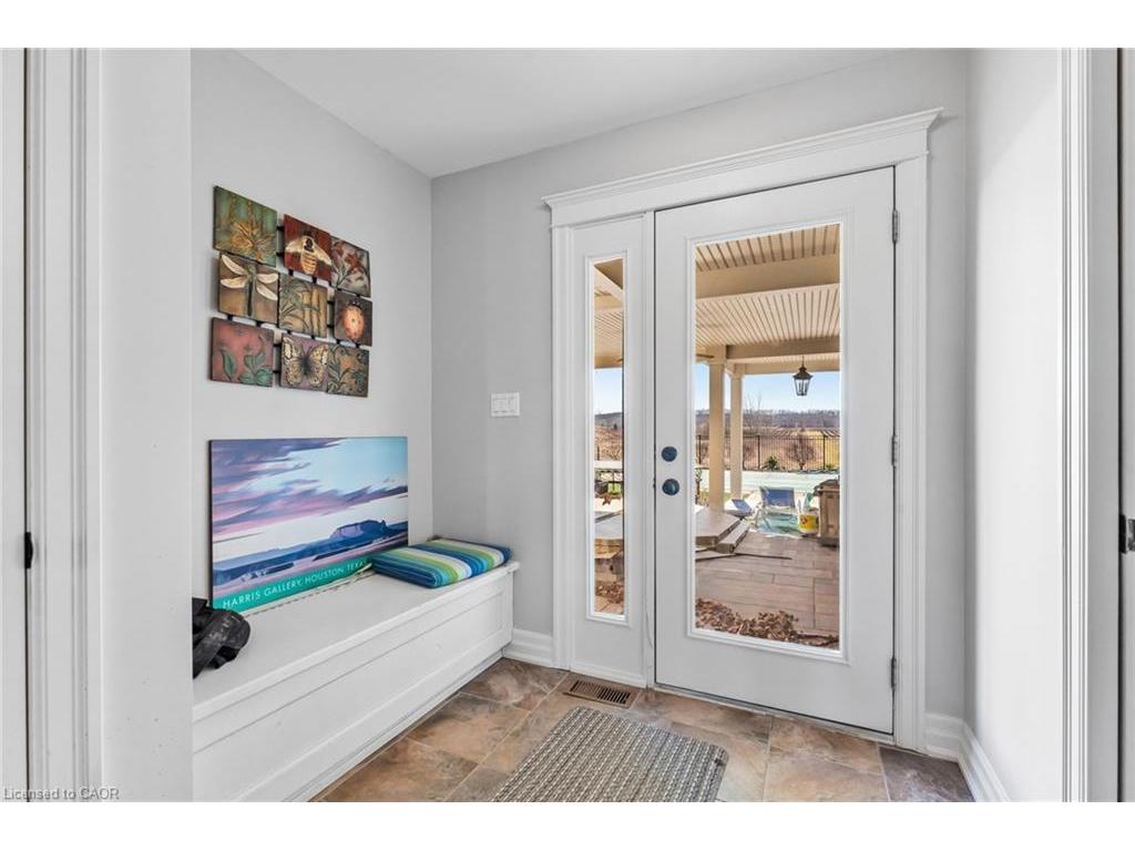 









915


Queenston

Road,
Niagara-on-the-Lake,




ON
L0S 1J0

