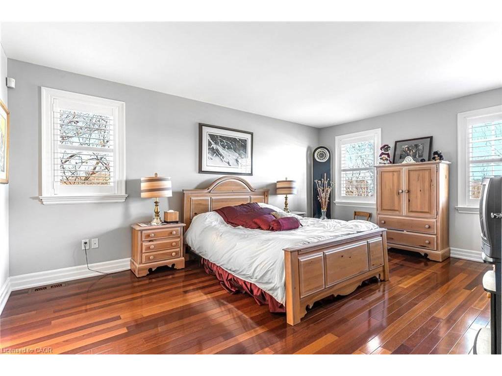 









915


Queenston

Road,
Niagara-on-the-Lake,




ON
L0S 1J0

