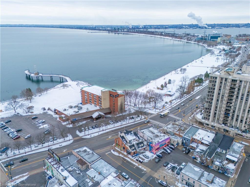 









2013


Lakeshore

Road,
Burlington,




ON
L7R 1A1

