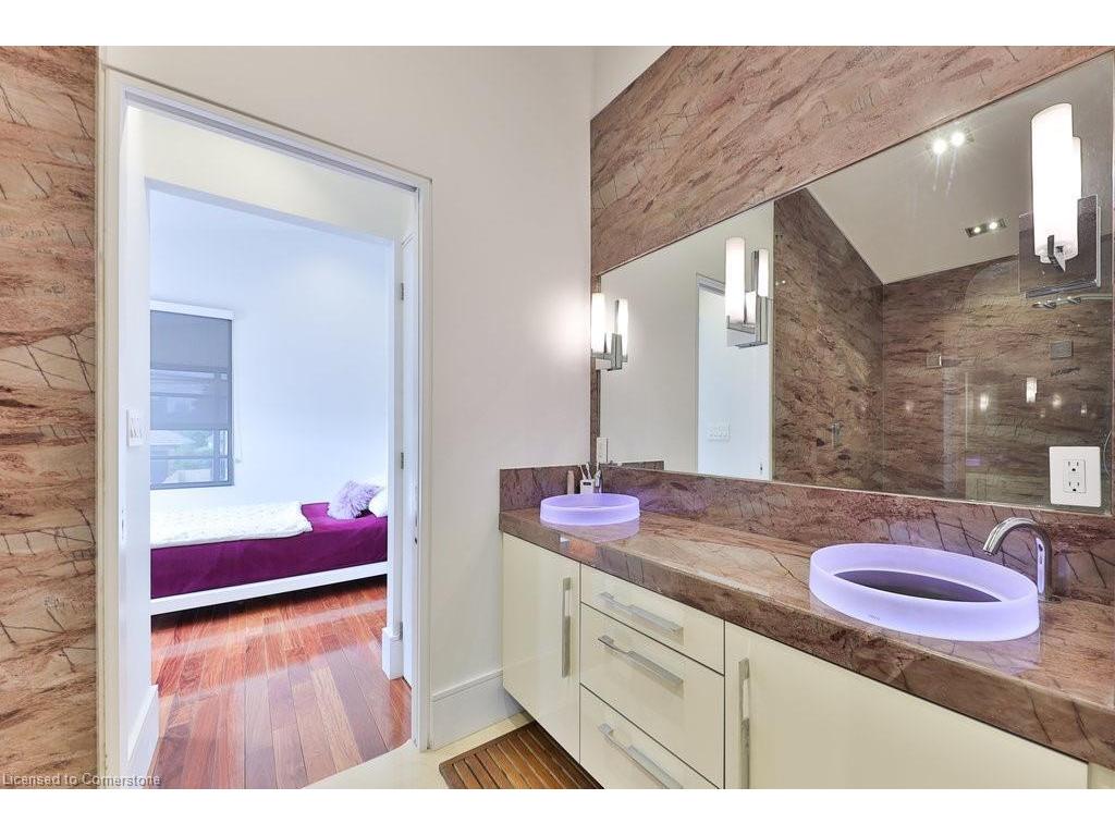 









622


Kozel

Court,
Mississauga,




ON
L4Z 4E4

