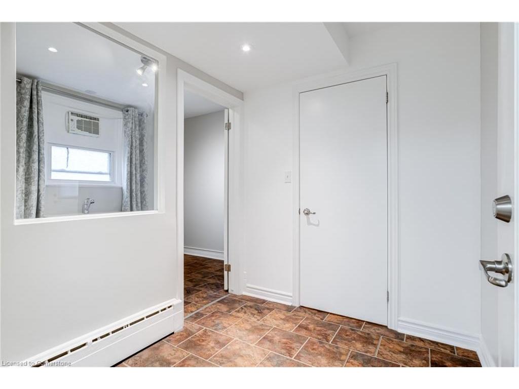 









15


Empress

Avenue,
Hamilton,




ON
L9A 1M1

