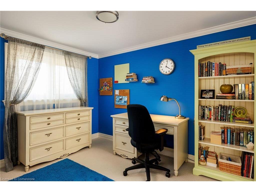 









2358


Canso

Road,
Oakville,




ON
L6J 5W6

