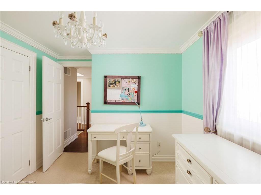 









2358


Canso

Road,
Oakville,




ON
L6J 5W6

