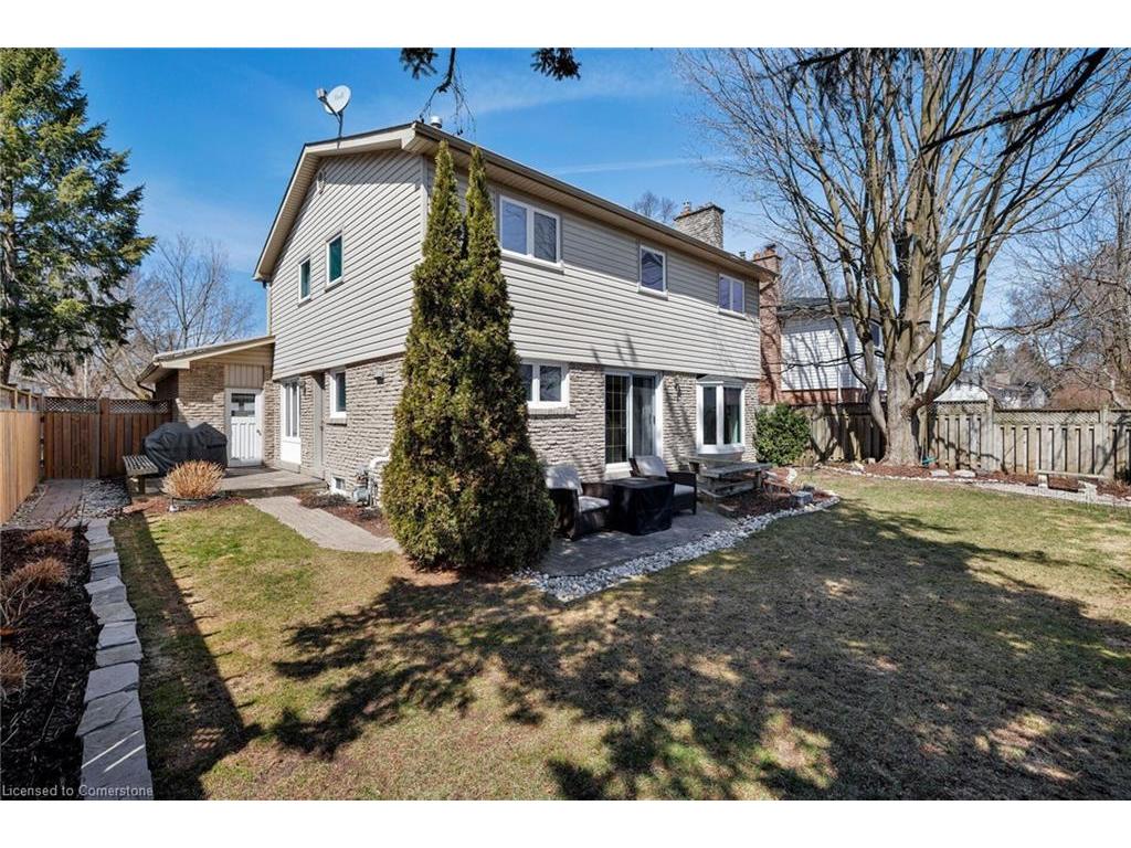 









2358


Canso

Road,
Oakville,




ON
L6J 5W6

