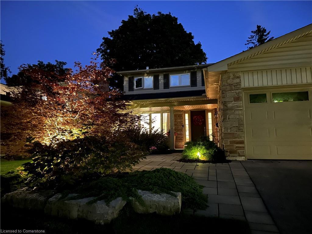 









2358


Canso

Road,
Oakville,




ON
L6J 5W6

