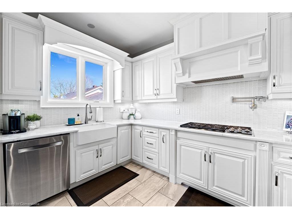 









211


Lewis

Road,
Stoney Creek,




ON
L8E 5G7

