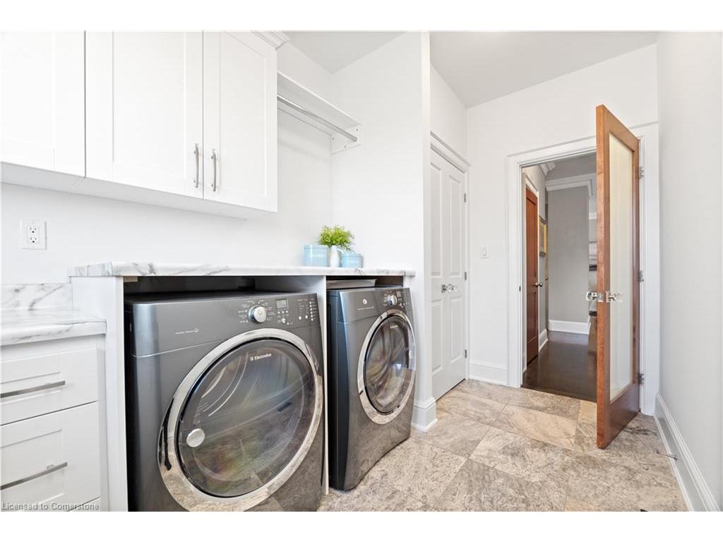 









211


Lewis

Road,
Stoney Creek,




ON
L8E 5G7

