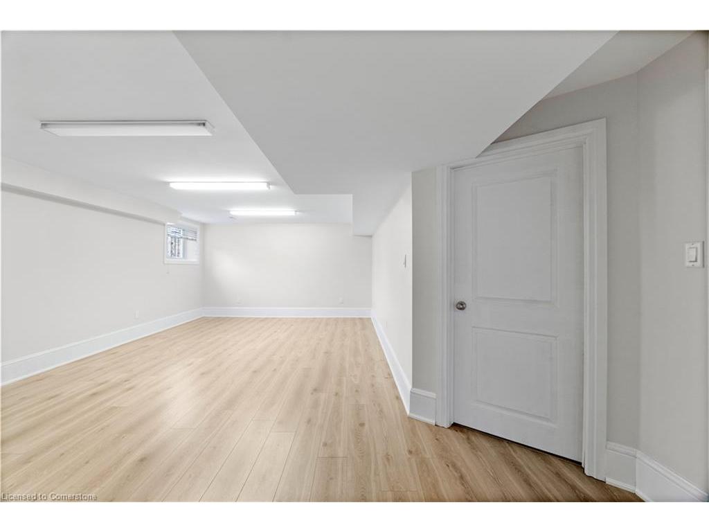 









211


Lewis

Road,
Stoney Creek,




ON
L8E 5G7

