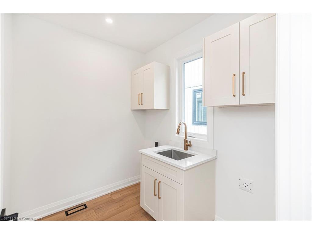 









4364


Victoria

Avenue,
Vineland,




ON
L0R 2E0

