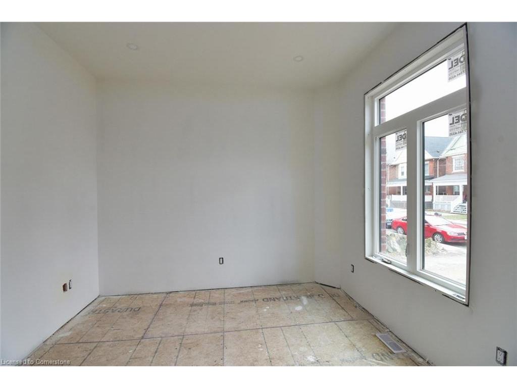 









279


Hess

Street South,
Hamilton,




ON
L8P 3P6


