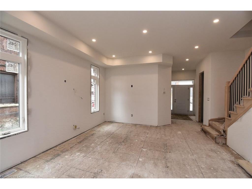 









279


Hess

Street South,
Hamilton,




ON
L8P 3P6

