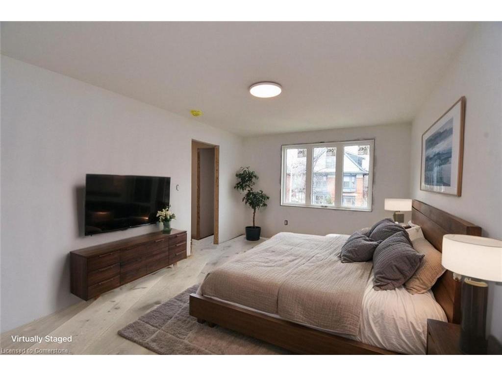 









279


Hess

Street South,
Hamilton,




ON
L8P 3P6

