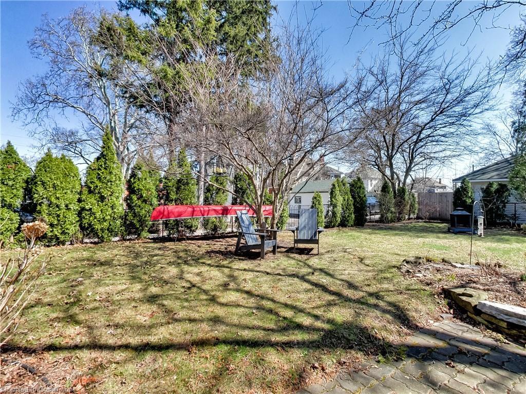 









1


Nelles

Boulevard,
Grimsby,




ON
L3M 3P9

